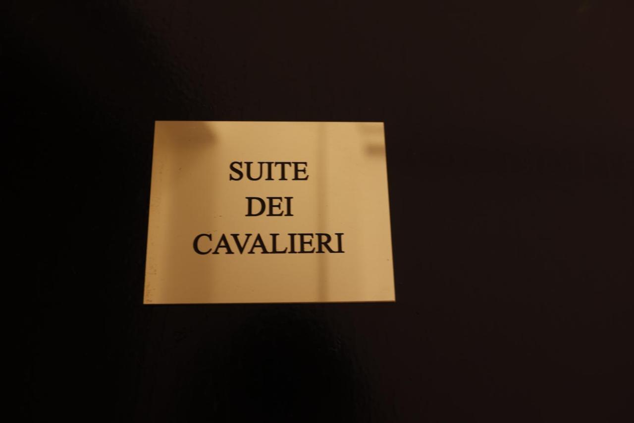 Suite Dei Cavalieri Rom Exteriör bild